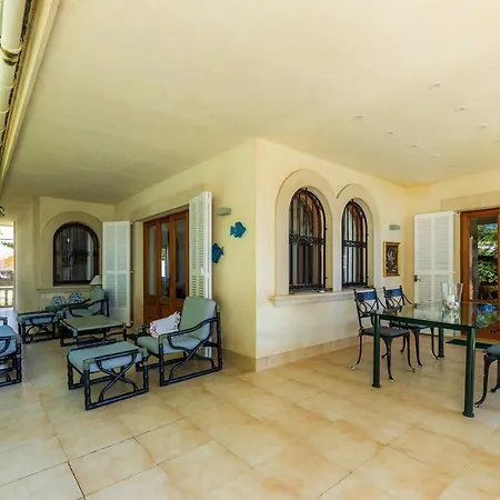 Tita Villa